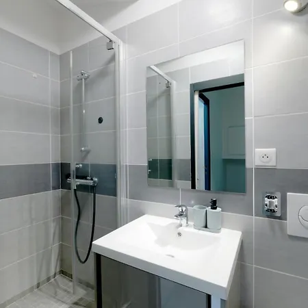 Apartman Les Duplex Du Puy & Etape Compostelle Centre-ville